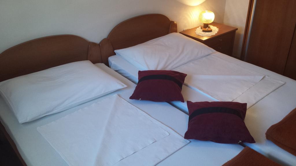 Apartments Vidovic Vodice Room photo